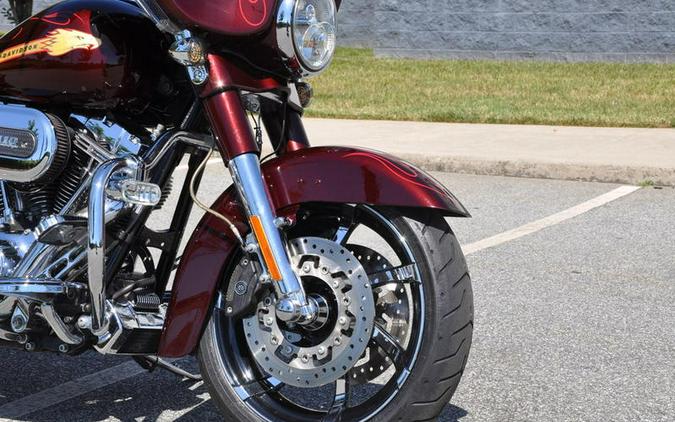 2010 Harley-Davidson® FLHXSE - CVO™ Street Glide®
