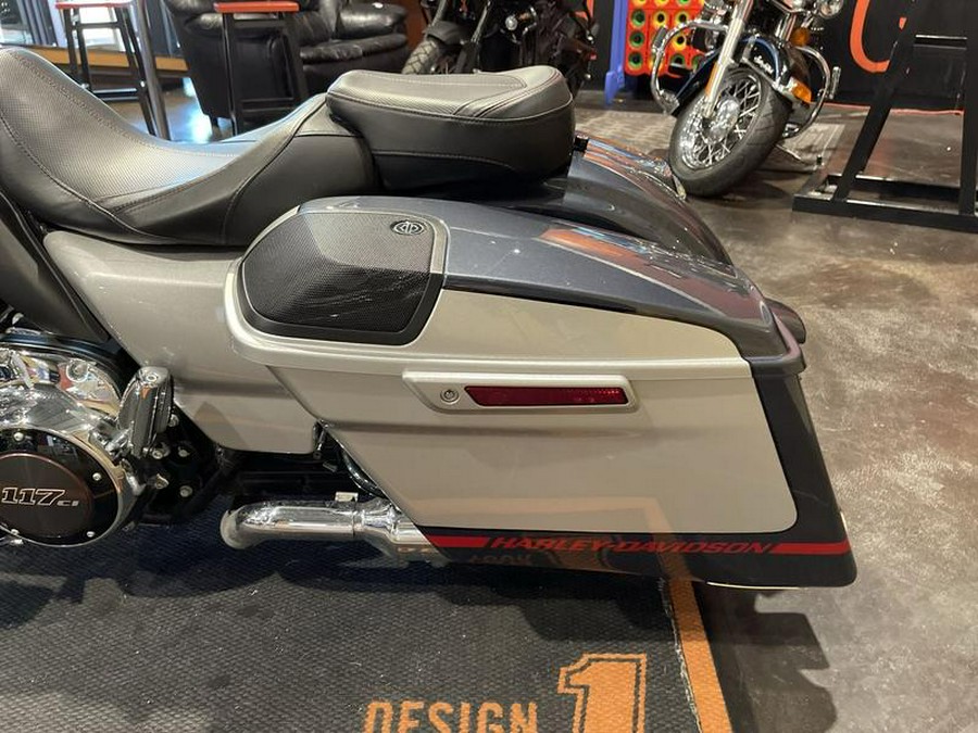 2019 Harley-Davidson® FLHXSE - CVO™ Street Glide®