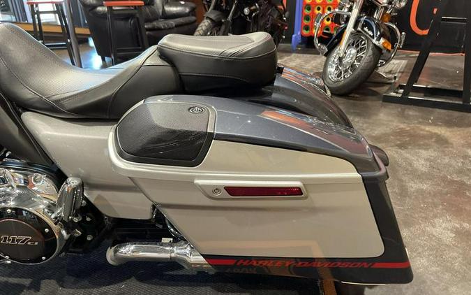 2019 Harley-Davidson® FLHXSE - CVO™ Street Glide®