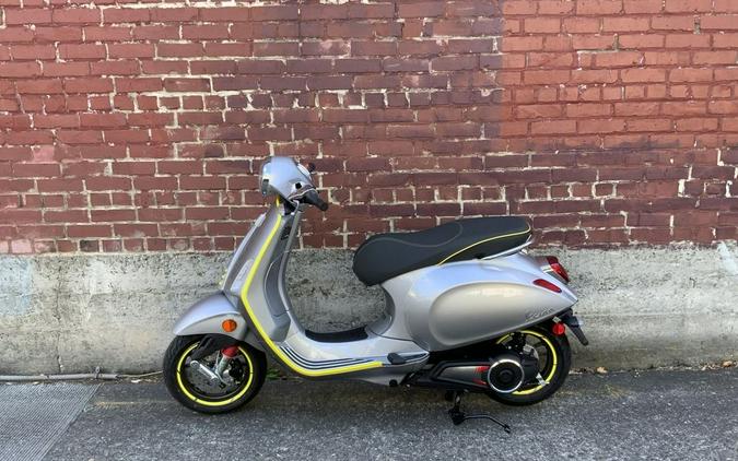 2023 Piaggio ELECTRICA 45MPH GIALLO-LAMPO