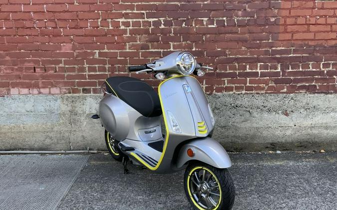 2023 Piaggio ELECTRICA 45MPH GIALLO-LAMPO