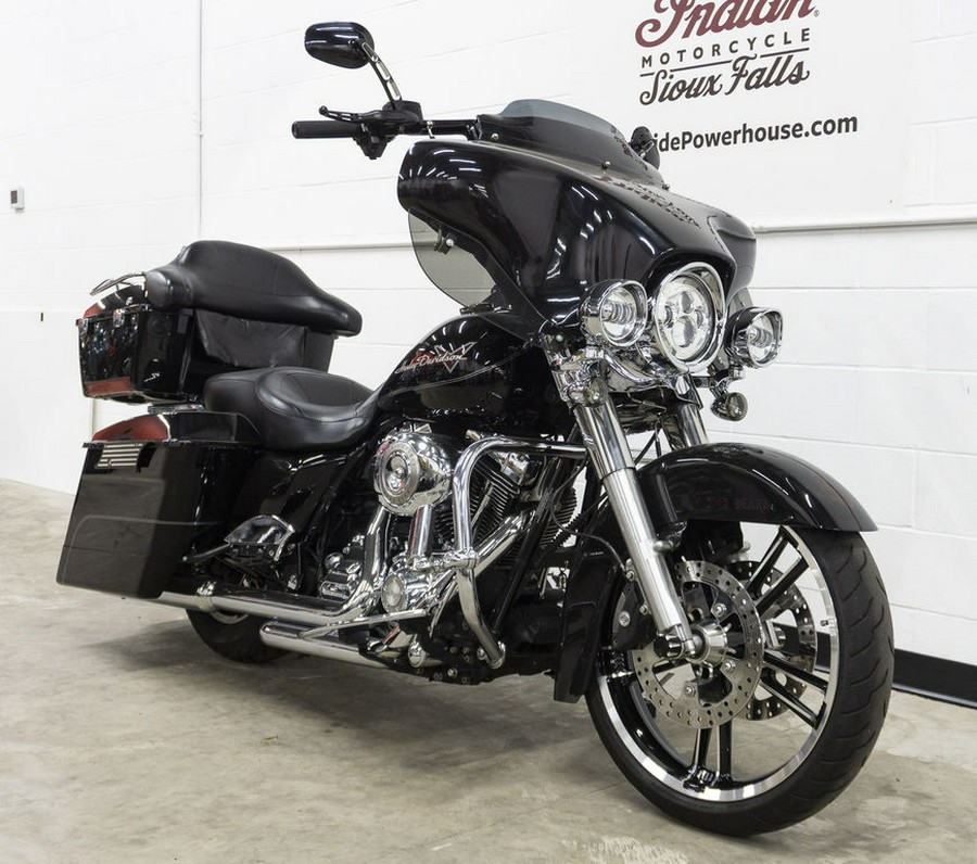 2010 Harley-Davidson® FLHR - Road King®