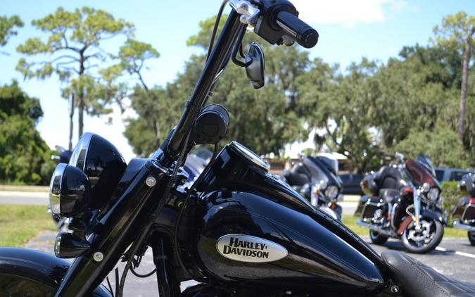 2022 Harley-Davidson Heritage Classic 114 - FLHCS