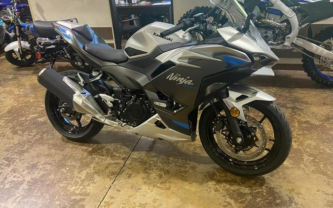 2027 Kawasaki Ninja® 500 SE ABS