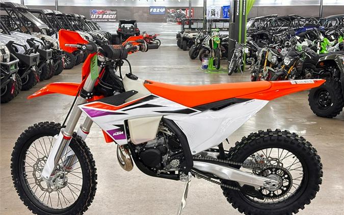 2024 KTM XC 300