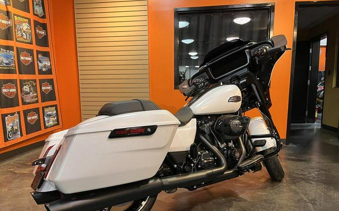 2025 Harley-Davidson® FLHX - Street Glide®