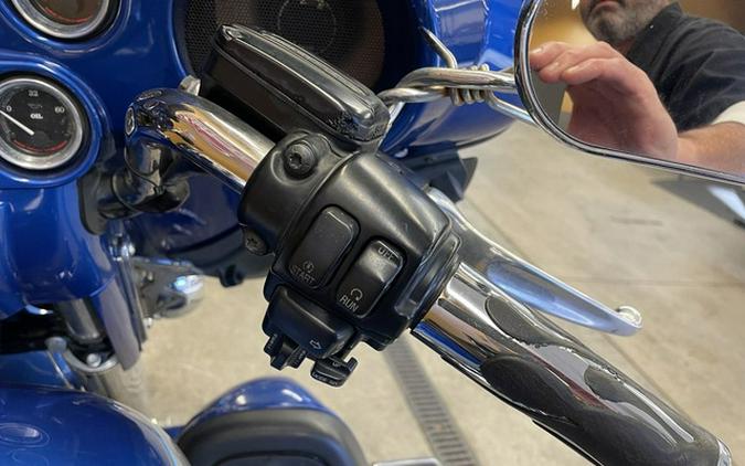 2009 Harley-Davidson FLHTCU - Ultra Classic Electra Glide