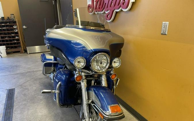 2009 Harley-Davidson® FLHTCU - Ultra Classic® Electra Glide®