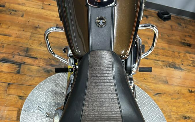 2013 Harley-Davidson® Super Glide® Custom BRONZE/ANN BLK W/ PINSTRIPE