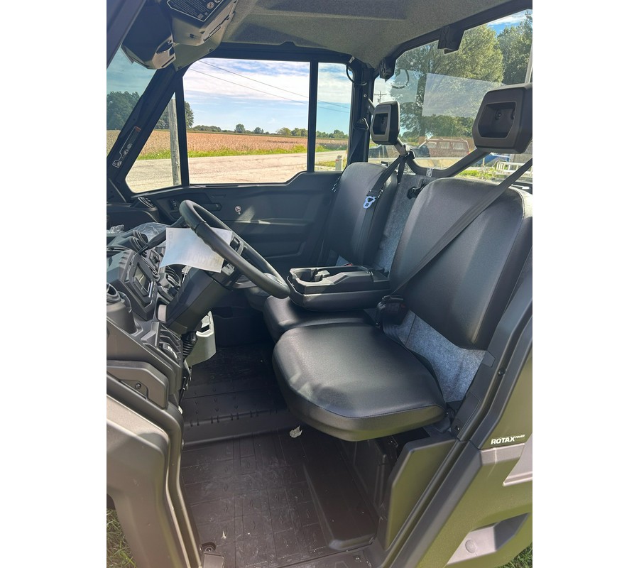 2026 Can-Am Defender DPS CAB HD10