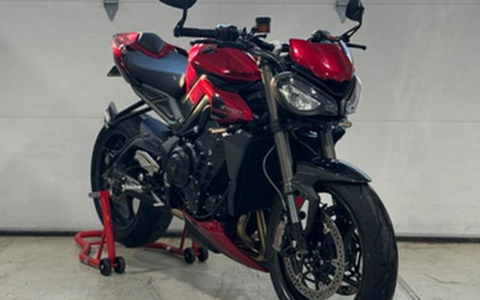 2025 Triumph Street Triple 765 RS Carnival Red
