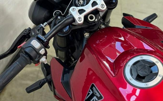 2025 Triumph Street Triple 765 RS Carnival Red