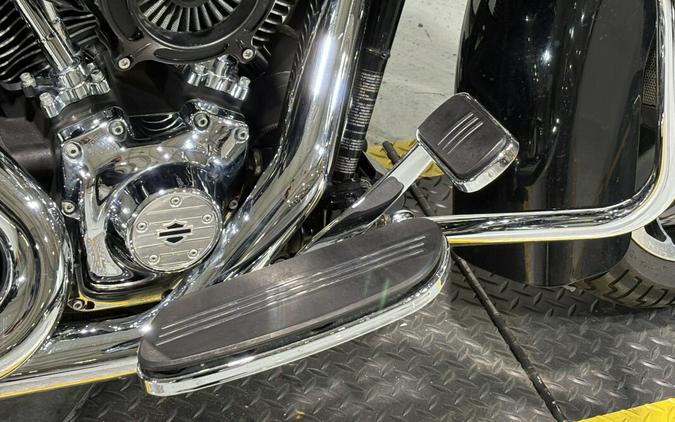 2013 Harley-Davidson® Street Glide® Vivid Black