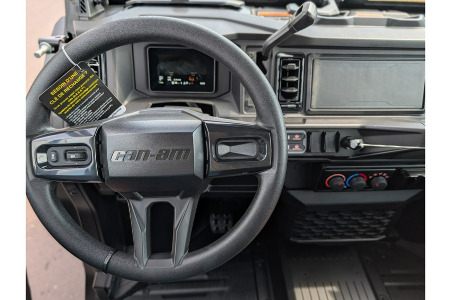 2027 DEFENDER XU MAX XT CAB HD10 TRIPLE - Can-Am