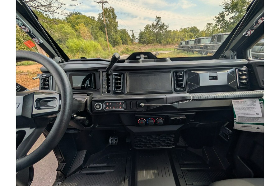 2027 DEFENDER XU MAX XT CAB HD10 TRIPLE - Can-Am