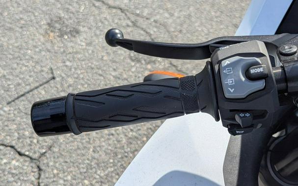 2023 Suzuki GSX-R1000