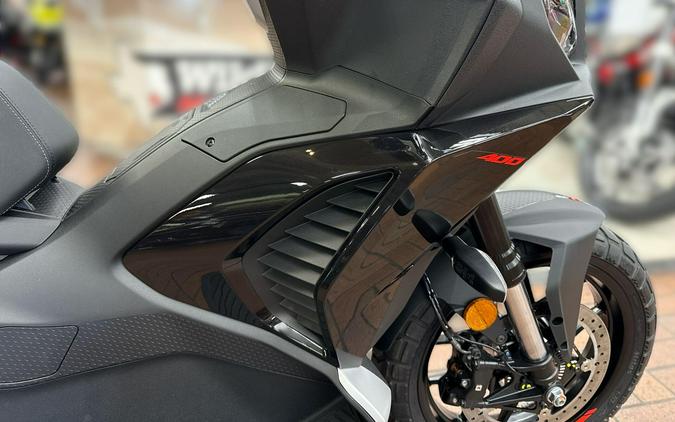 2027 APRILIA SR GT 400