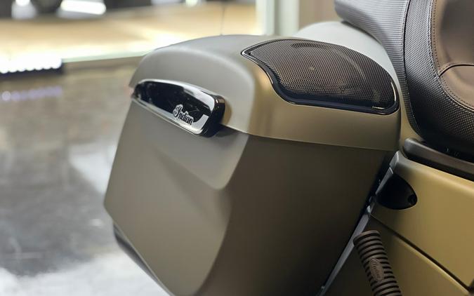 2025 Indian Motorcycle Challenger® Dark Horse® 112