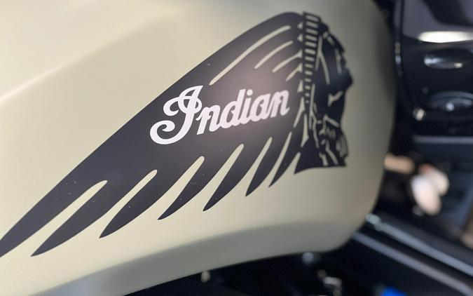 2025 Indian Motorcycle Challenger® Dark Horse® 112