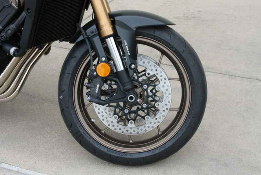 2026 Honda CB650R E-Clutch