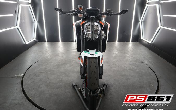 2020 KTM 890 Duke R