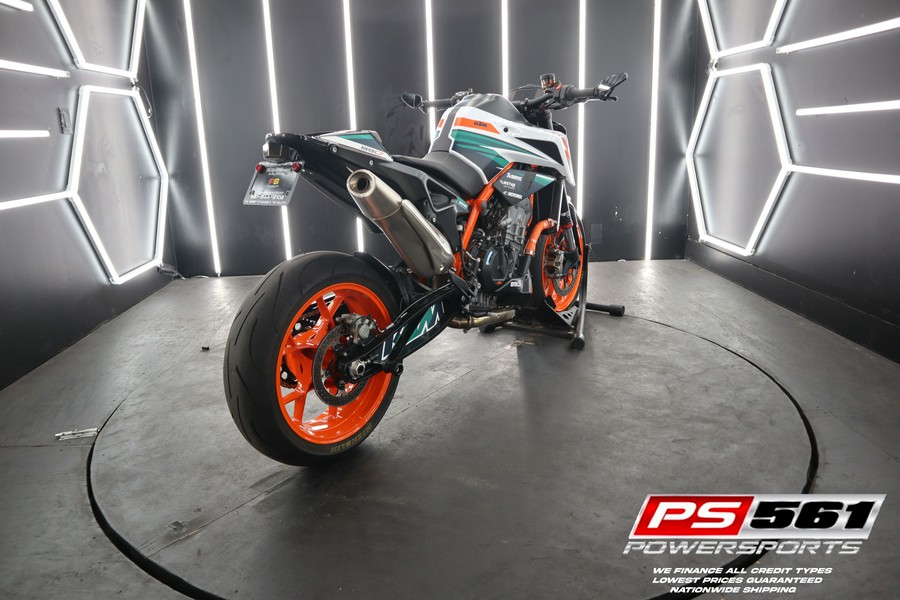 2020 KTM 890 Duke R