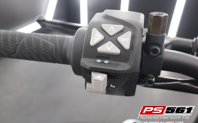 2020 KTM 890 Duke R