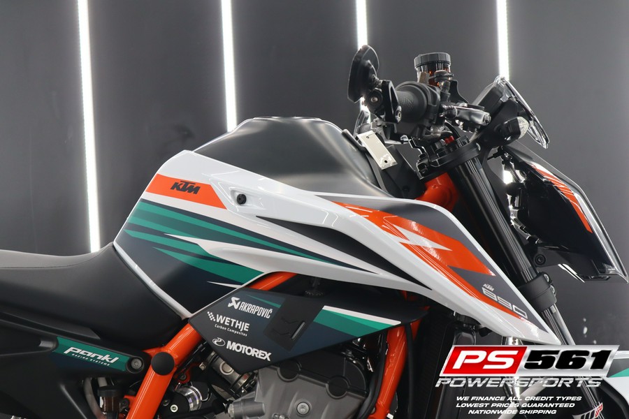 2020 KTM 890 Duke R