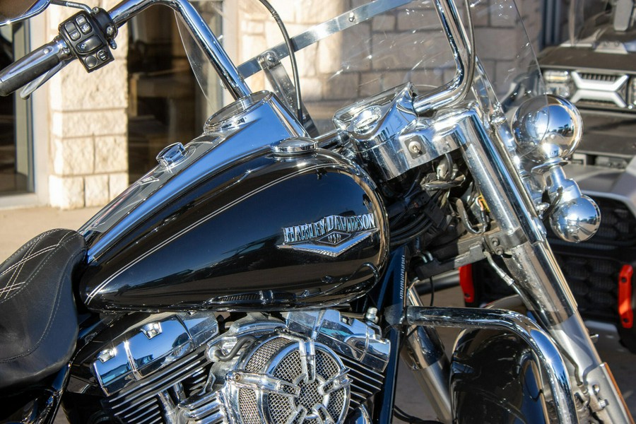 2015 HARLEY ROAD KING BASE