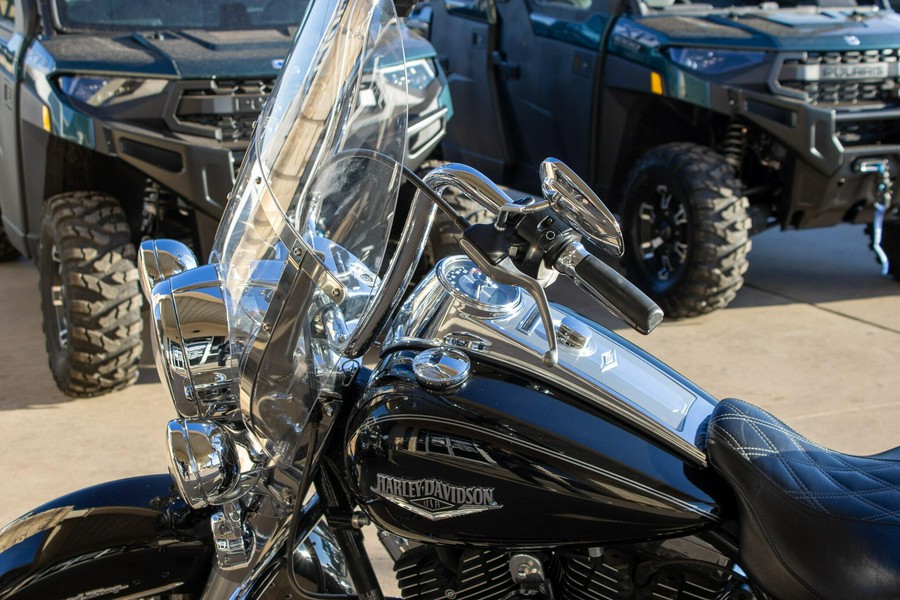2015 HARLEY ROAD KING BASE