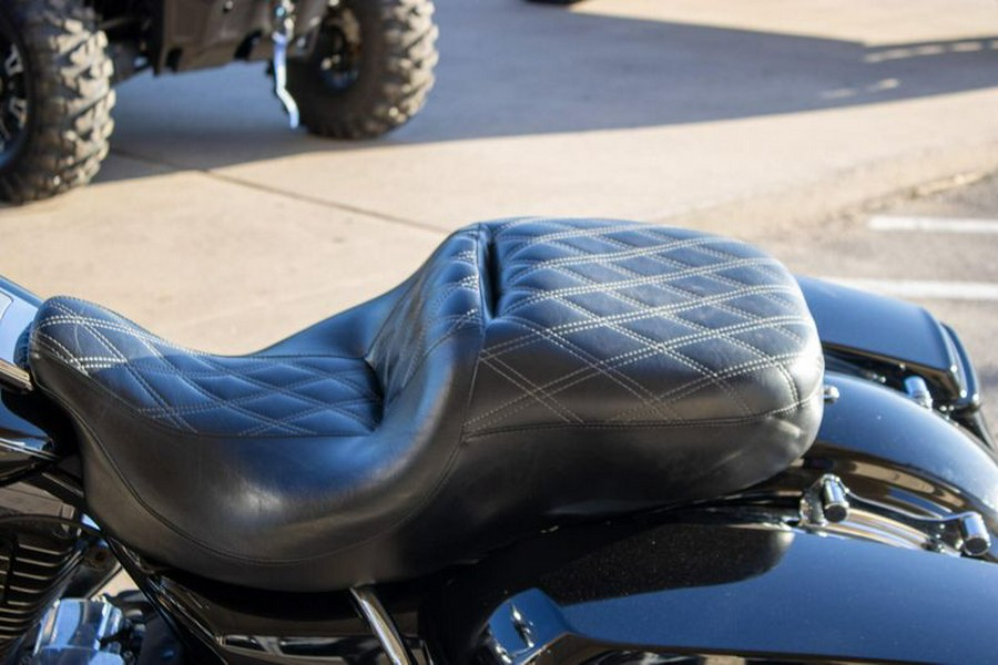 Used 2015 HARLEY ROAD KING BASE