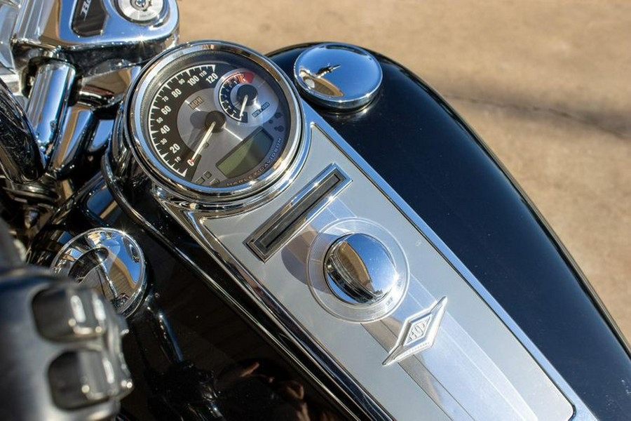 Used 2015 HARLEY ROAD KING BASE