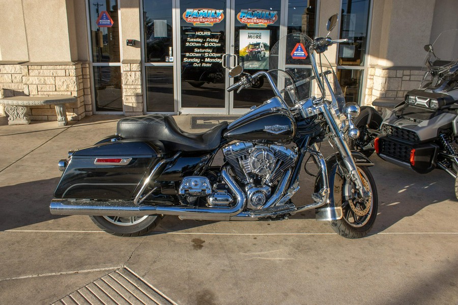2015 HARLEY ROAD KING BASE