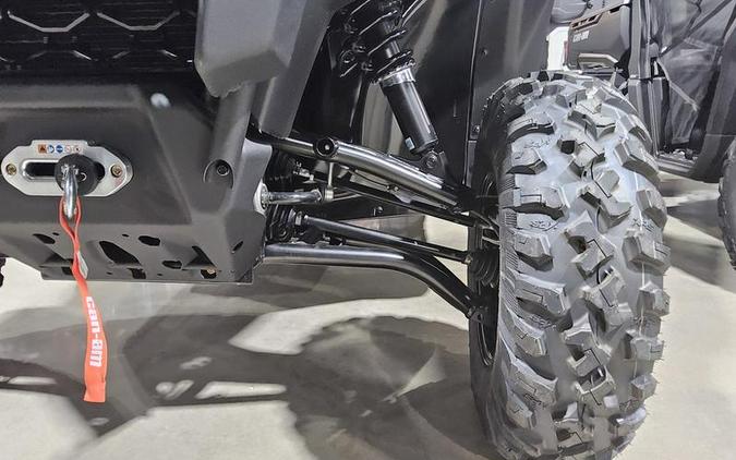 2026 Can-Am® Defender MAX XT CAB HD11 With 10.25 in.display