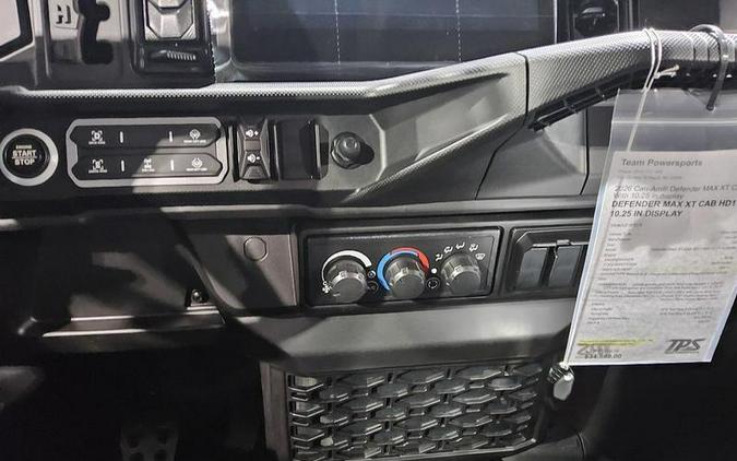 2026 Can-Am® Defender MAX XT CAB HD11 With 10.25 in.display