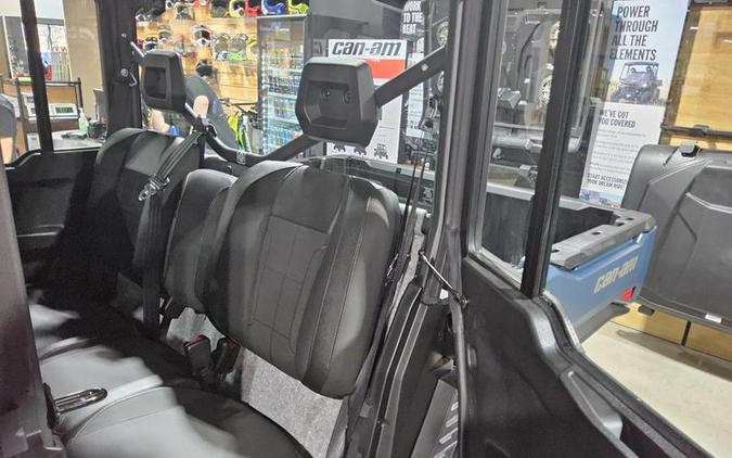 2026 Can-Am® Defender MAX XT CAB HD11 With 10.25 in.display