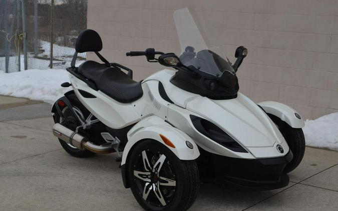 2010 Can-Am® Spyder Roadster RS-S