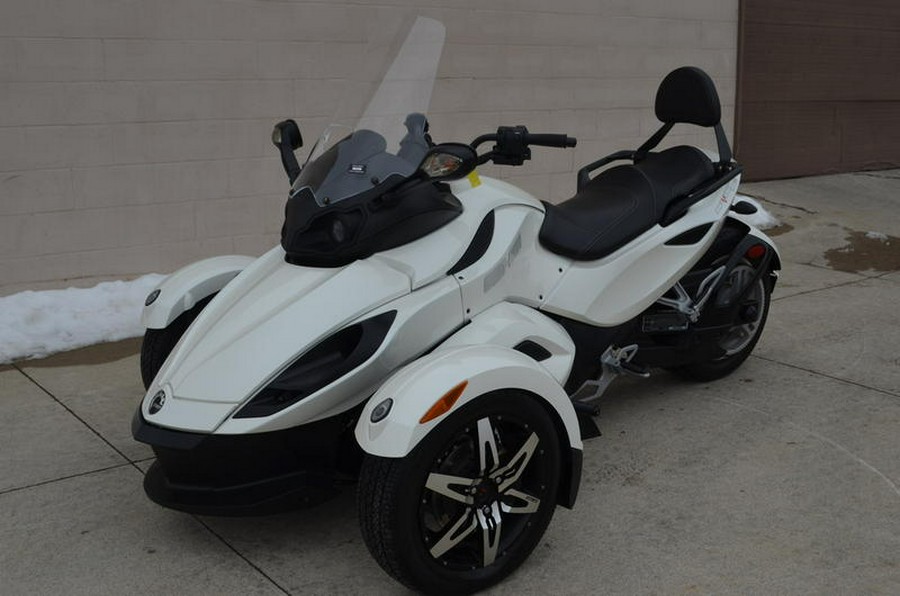 2010 Can-Am® Spyder Roadster RS-S