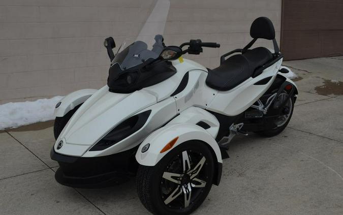 2010 Can-Am® Spyder Roadster RS-S