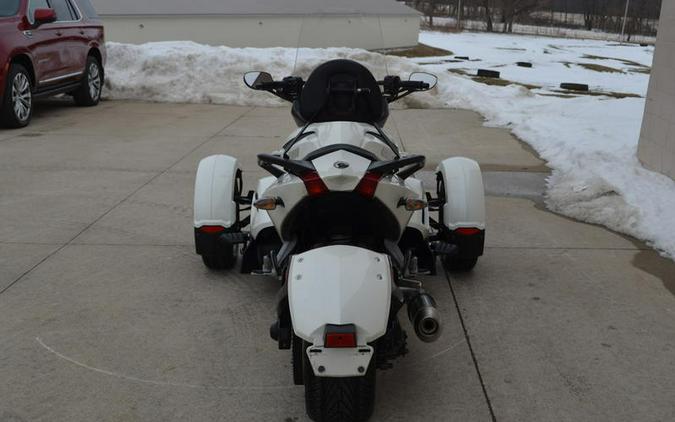 2010 Can-Am® Spyder Roadster RS-S