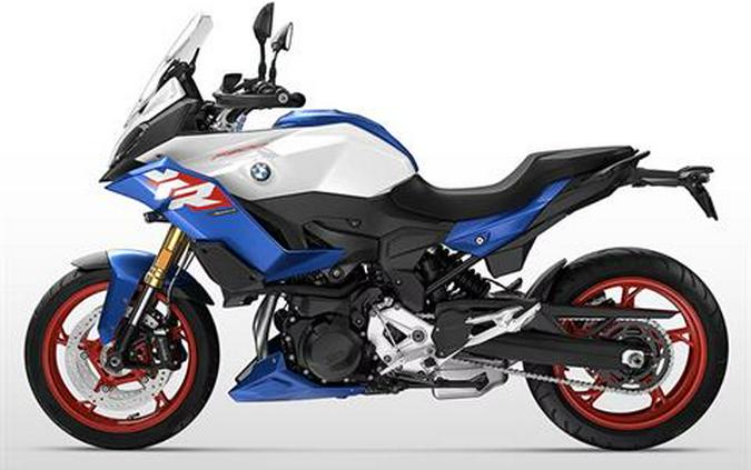 2026 BMW F 900 XR