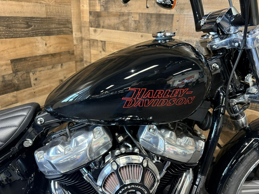 2023 Harley-Davidson® Softail® Standard Vivid Black FXST