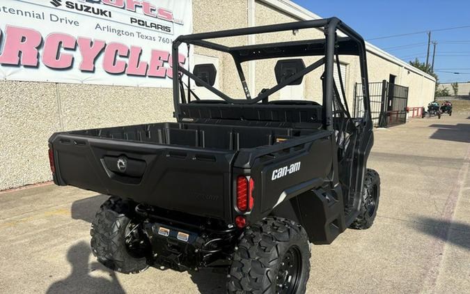 2025 Can-Am Defender HD7