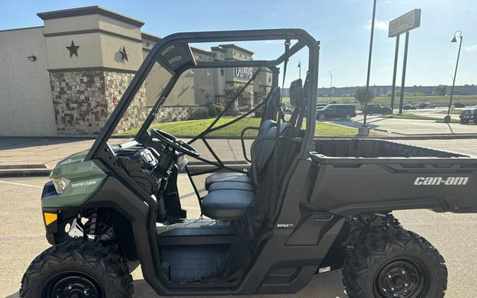 2025 Can-Am Defender HD7