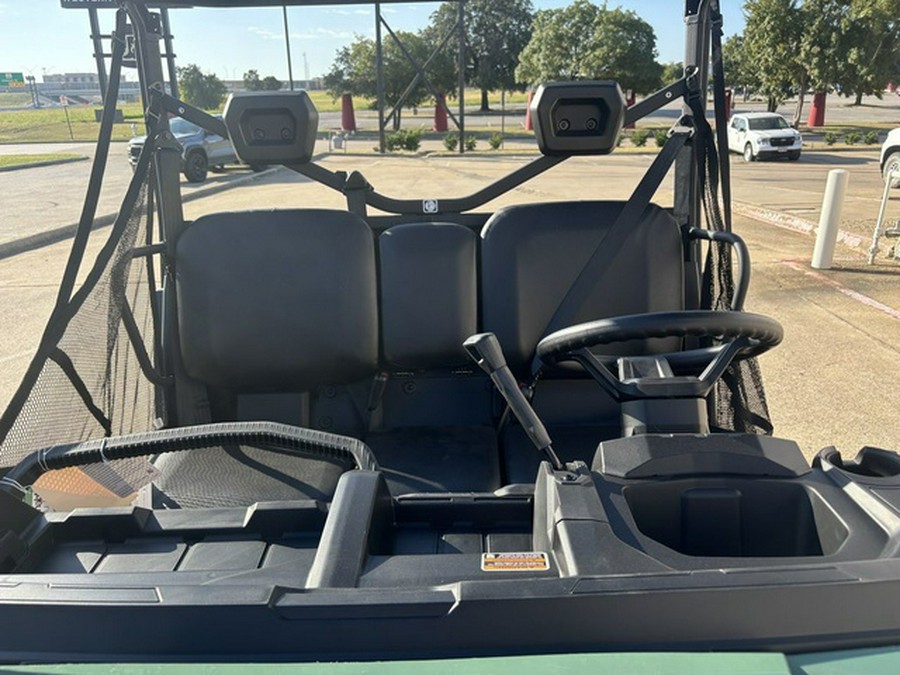 2025 Can-Am Defender HD7