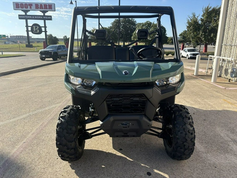 2025 Can-Am Defender HD7