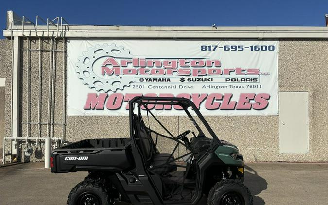 2025 Can-Am Defender HD7