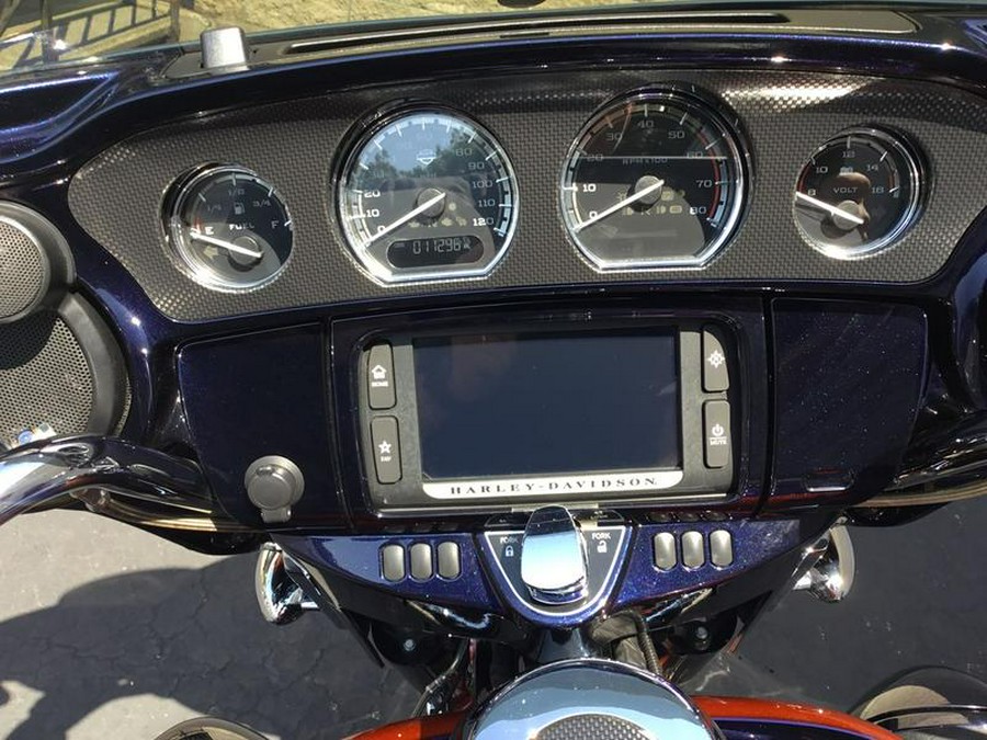 2015 Harley-Davidson® FLHXSE - CVO™ Street Glide®