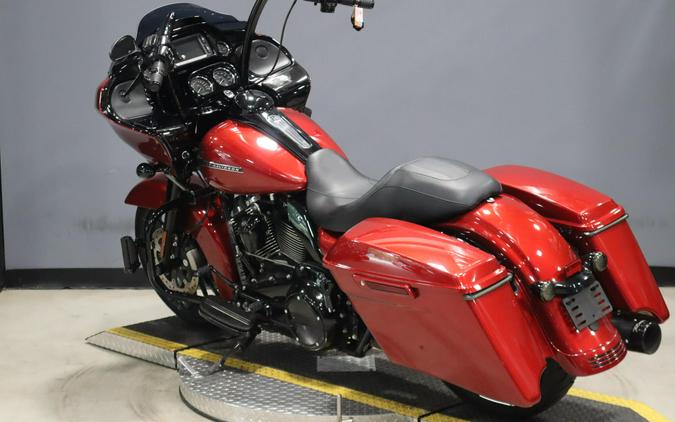 2018 Harley-Davidson Road Glide Special Wicked Red
