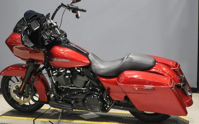 2018 Harley-Davidson Road Glide Special Wicked Red